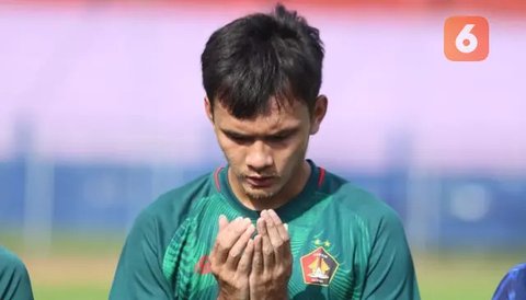 Persik mengontrak Al Hamra Hehanusa yang telah dilepas Persija untuk putaran kedua BRI Liga 1 2022/2023. (Bola.com/Gatot Sumitro)