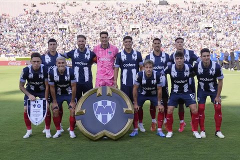 Para pemain Monterrey berpose untuk foto grup sebelum pertandingan Grup E Piala Dunia Antarklub antara Monterrey dan Inter Milan di Pasadena, California, Selasa, 17 Juni 2025. (AP Photo/Mark