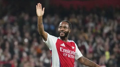 Arsenal sukses menghajar Bolton Wanderers dengan skor telak 5-1 dalam laga putaran ketiga Carabao Cup 2024/2025 yang digelar di Emirates Stadium, Kamis (26/9/2024) dini hari WIB. Raheem