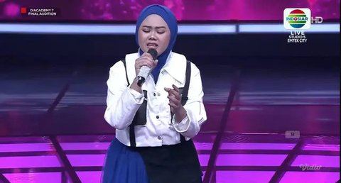 Hilya asal Kediri jadi salah satu peserta yang tersenggol di Final Audition Grup 8 Dangdut Academy 7 Indonesia, Rabu (25/6). (Ist)