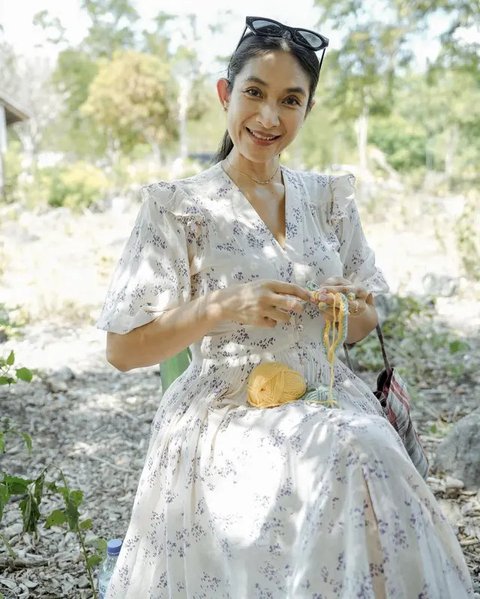 Dress Panjang Happy Salma (instagram.com/happysalma)