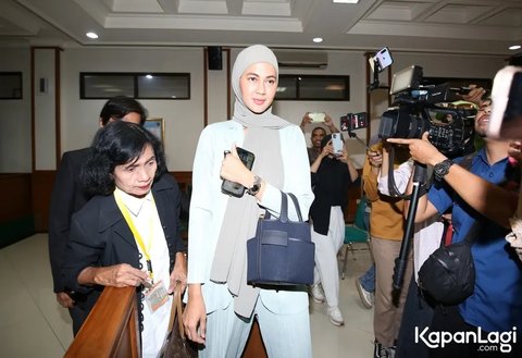 <p>Dengan tidak terbuktinya nusyus, Paula kini resmi mendapatkan hak atas nafkah dari Baim Wong. Nafkah tersebut mencakup mut'ah, iddah, serta nafkah madhiyah, yang menjadi hak seorang istri setelah perceraian.</p>