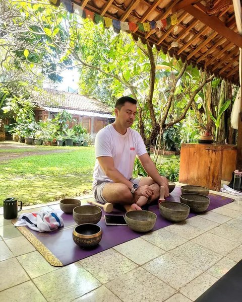 Anjasmara Olahraga Yoga (Instagram/@anjasmara)