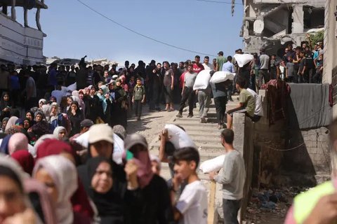 Terbaru, dalam pendistribusian bantuan pada Selasa (24/6/2025) di Gaza, 44 warga tewas. (BASHAR TALEB/AFP)