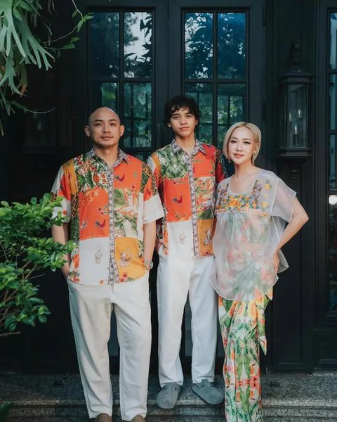 Outfit Keluarga BCL (@ghearesort)