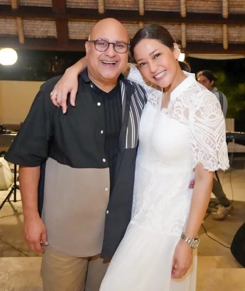 Pilihan Model Dress Brokat Putih Maia Estianty/Instagram/@maiaestiantyreal