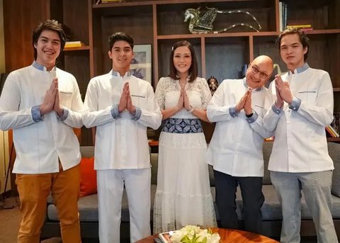 Pilihan Model Dress Brokat Putih Maia Estianty/Instagram/@maiaestiantyreal