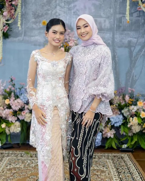 7 Model Baju Brokat Alya Rohali, Gaya Elegan Sang Ikon Wanita Anggun (sumber: Instagram/arohali)