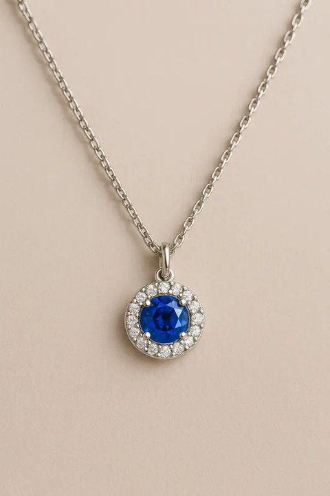Model Kalung Liontin Bulat Kecil (Foto: ChatGPT)