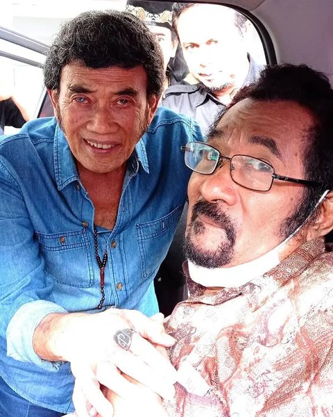 Potret Kenangan Hamdan ATT (@realhamdan.att)