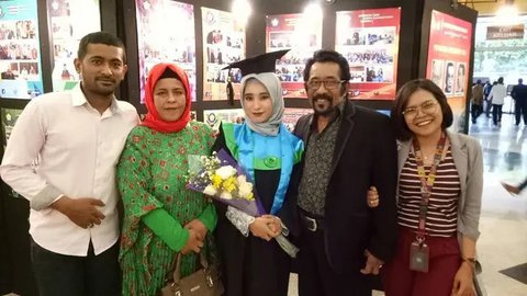 Potret Mendiang Hamdan ATT Bersama Anak dan Istrinya (Foto: Instagram @realhamdan.att)