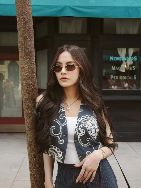 Gaya Mahalini Liburan (@mahaliniraharja)