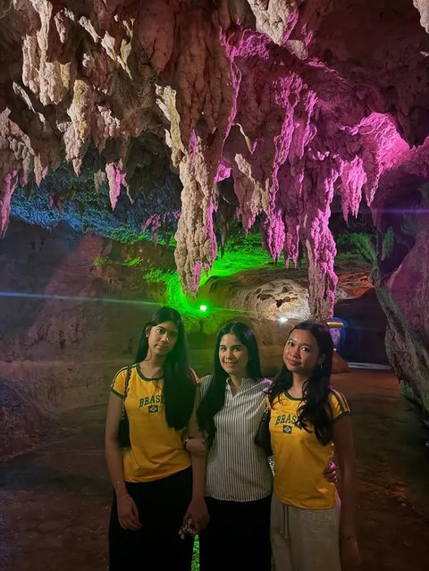 Galeri Foto Annisa Yudhoyono dan Anak Jalan-jalan ke Pacitan (Instagram/@annisayudhoyono)