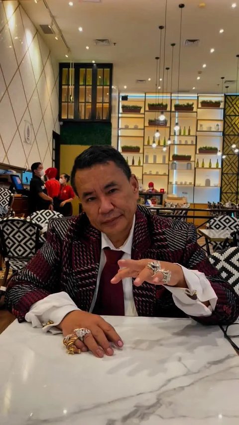 Hotman Paris. (Foto: Dok. Instagram @hotmanparisofficial)
