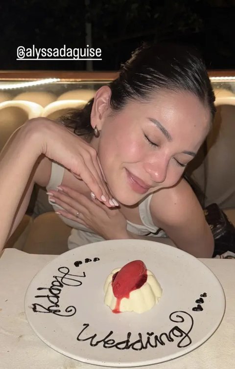 Alyssa Daguise Liburan Sambil Bekerja di Bali. [@michelemaryam]