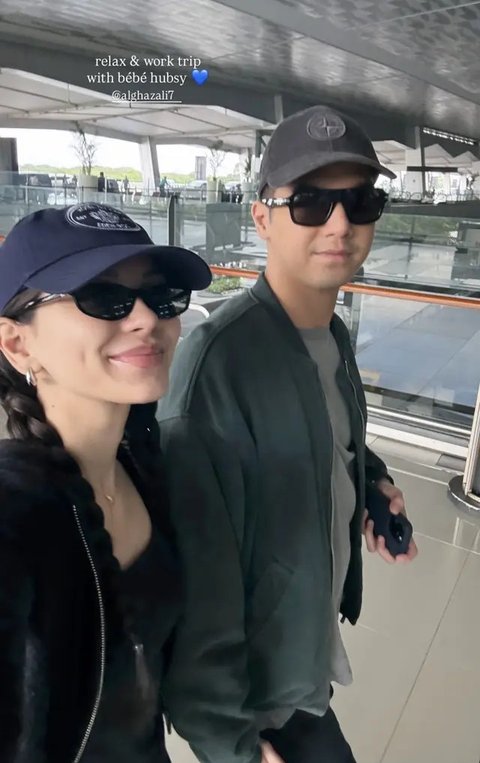 Alyssa Daguise Liburan Sambil Bekerja di Bali. [@michelemaryam]