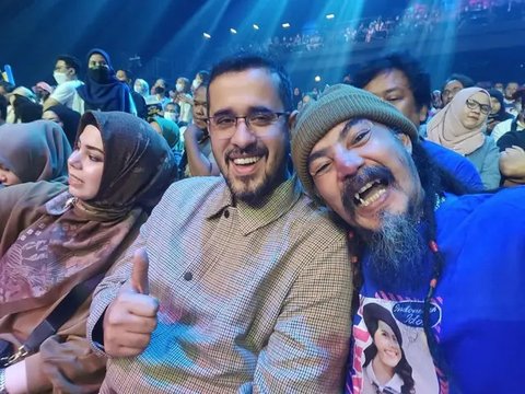Potret Limbad Pamer Gigi Taring (@limbadindonesia)