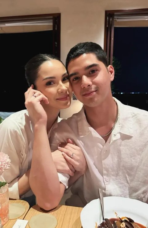 Potret Masa Muda Dewi Soekarno, Disebut Mirip Alysaa Daguise (sumber: Instagram/alyssadaguise/dewisukarnoofficial)