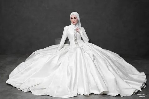 Photoshoot Irish Bella Bersama Keluarga (@riomotret)