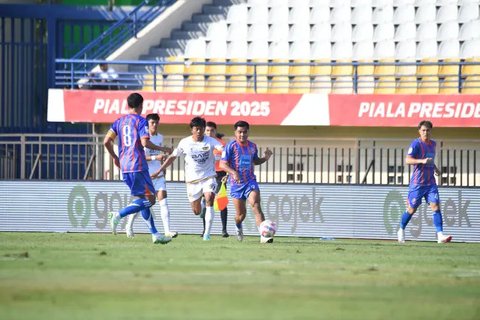 Port FC meraih kemenangan 2-1 atas Dewa United pada laga lanjutan Grup B Piala Presiden 2025 di Stadion Si Jalak Harupat, Kabupaten Bandung, Kamis (8/7/2025) sore WIB. Berkat hasil it