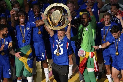 The Blues sukses menjuarai Piala Dunia Antarklub 2025 usai menghajar Paris Saint-Germain (PSG) dengan skor telak 3-0 pada laga final yang digelar di Stadion MetLife, East Rutherford, New Jers