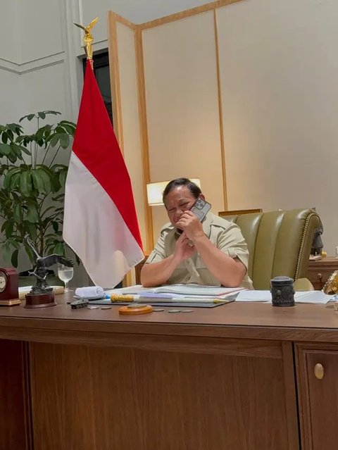 Presiden Prabowo Subianto resmi meneken Undang-Undang Nomor 1 Tahun 2025 tentang Badan Usaha Milik Negara (BUMN) yang didalamnya mengatur pembentukan Danantara. (Arief/Liputan6.com)