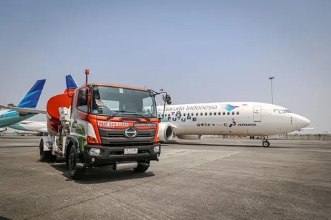 Virgin Australia Airlines jadi maskapai internasional pertama yang menikmati layanan SAF PT Pertamina Patra Niaga dari Aviation Fuel Terminal (AFT) Ngurah Rai, Bali. (dok Pertamina)