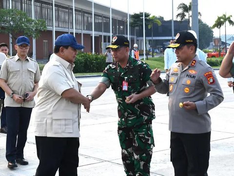 Presiden Prabowo Subianto saat menghadiri acara penutupan Kongres Partai Solidaritas Indonesia (PSI) di edutorium Universitas Muhammadiyah Surakarta (UMS). (Liputan6.com/Fajar Abrori)