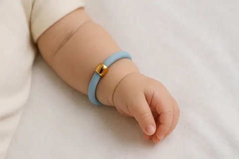 Model Gelang untuk Bayi (created by AI)
