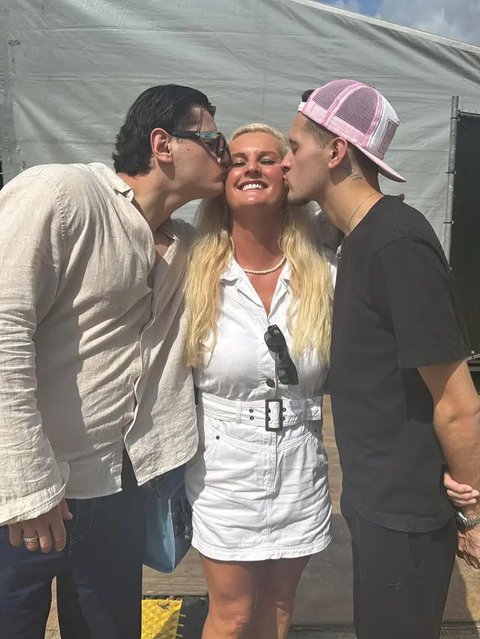 Gaya Fashion Ibunda Justin Hubner, Penampilannya di Ulang Tahun Jennifer Coppen Curi Perhatian (sumber: Instagram/brigittehubner25)