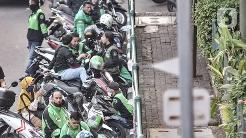 Kenaikan tarif ojek online (ojol) atau daring ini bergantung pada zona operasional layanan di masing-masing wilayah. (Liputan6.com/Angga Yuniar)