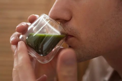 Pernah merasa perut makin buncit padahal pola makan sudah dijaga ketat? Bisa jadi penyebabnya bukan dari apa yang kamu makan saja, tetapi dari apa yang kamu rasakan juga. Oleh karena itu, Yuk