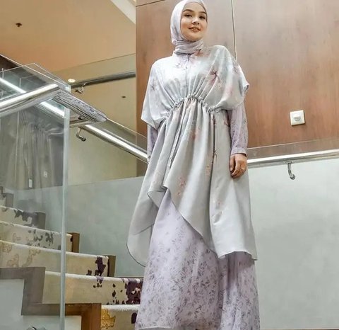Tips Outfit untuk Wanita dengan Perut Buncit Agar Terlihat Ramping