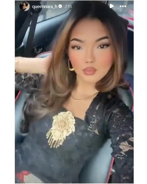 Momen Queennara anak Liza Natalia wisuda D3. [IG: @lizanataliaofficial]