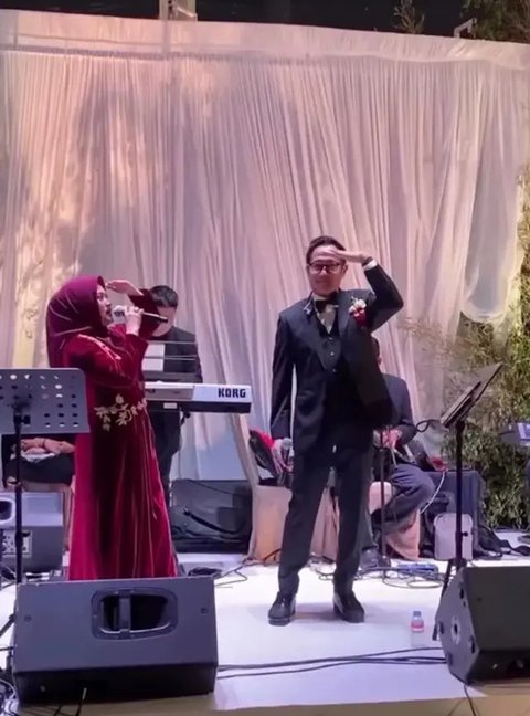 Aldi Bragi Duet dengan Ikke Nurjanah (Instagram @ikkenurjanah0518)