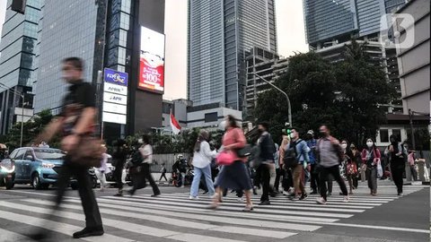Deretan gedung perkantoran di Jakarta, Senin (27/7/2020). Menteri Keuangan Sri Mulyani mengatakan pertumbuhan ekonomi di DKI Jakarta mengalami penurunan sekitar 5,6 persen akibat wabah Covid-