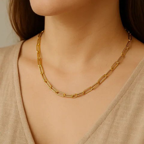 Model Kalung Emas 3 Gram Terbaru untuk Leher Pendek/AI