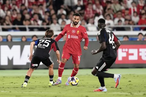 Aksi Sandy Walsh di Yokohama F. Marinos 2025. (Instagram/sandywalsh).