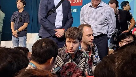 Sam Altman, miliarder yang ingin mengunggah pikiran otaknya ke dalam komputer. Foto: Gizmodo