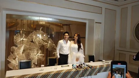 Luna Maya dan Maxime Bouttier menggelar resepsi kedua pernikahan kedua mereka di Jakarta, Rabu (30/7/2025). Sheila on 7 bakal manggung di sana.