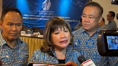 Masyarakat berkunjung di mal. (Foto: Liputan6.com/Arief RH)