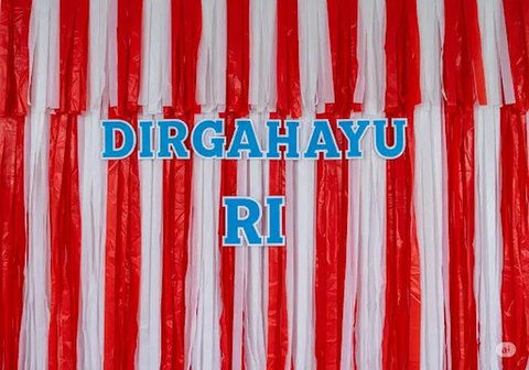 Hiasan 17 Agustus dari Plastik Kresek (Sumber: qwen.ai)