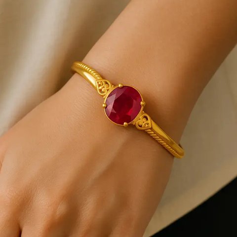 Model Gelang Emas Kadar 700 Paling Awet 2025. Foto: Gemini