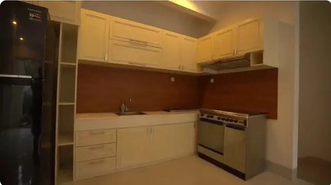 Potret rumah Maria Vania. [YouTube: Ricis TV]