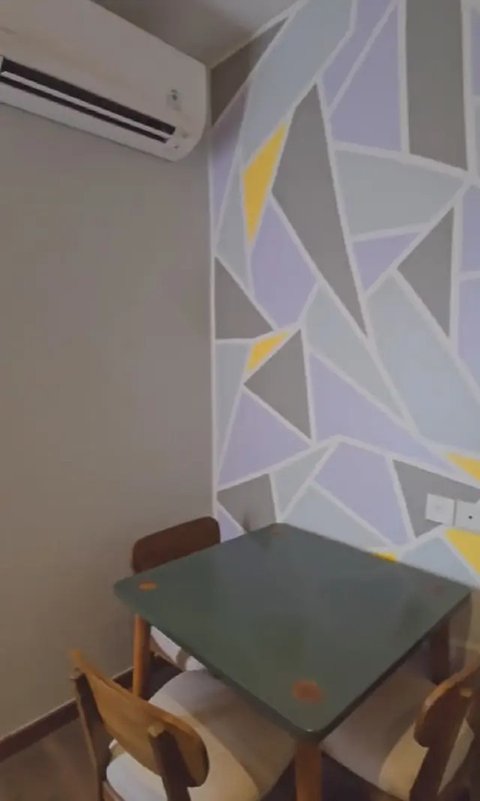 Potret Kamar Anak Dahlia Poland (Foto: Instagram @dahliachr)