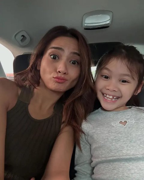 Momen Kebersamaan Acha Septriasa dan Anak, Kompak dan Penuh Kehangatan (foto: Instagram/septriasaacha)