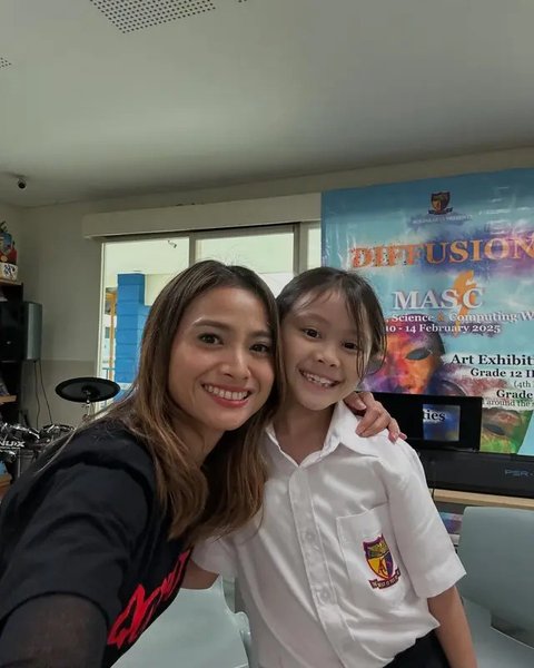 Momen Kebersamaan Acha Septriasa dan Anak, Kompak dan Penuh Kehangatan (foto: Instagram/septriasaacha)