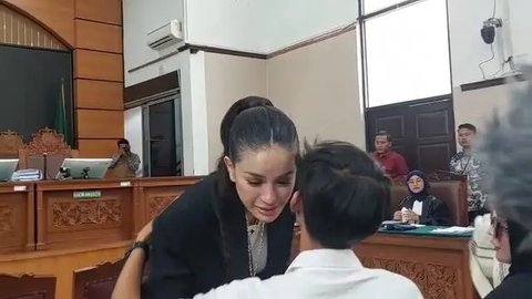 Sidang Lanjutan Nikita Mirzani. (M Altaf Jauhar/ Liputan6.com)