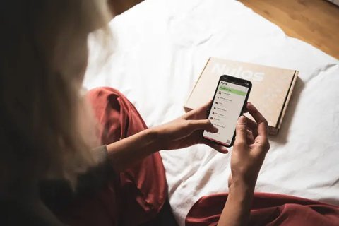 Ilustrasi WhatsApp, chat WA. (Photo by syifa5610 on Freepik)