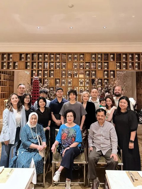 Potret Orang Tua BCL yang Sehat Bugar di Usia 70 Tahun (Instagram/@itsmebcl)